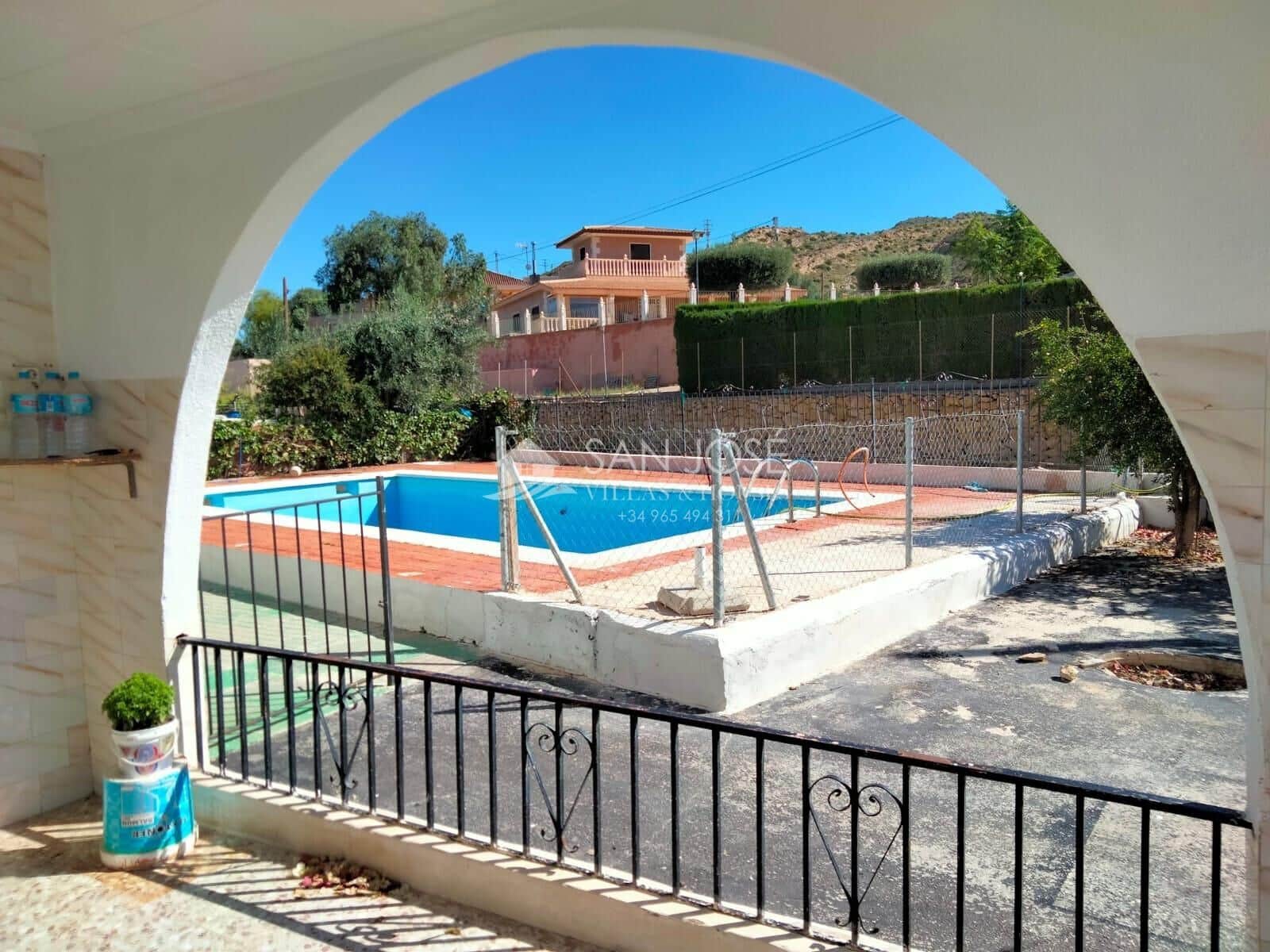 6 soveværelse Villa til salg i Elche / Elx med swimmingpool - € 400.000 (Ref: 7649196)