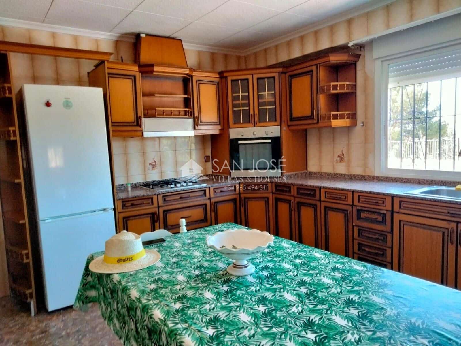 6 soveværelse Villa til salg i Elche / Elx med swimmingpool - € 400.000 (Ref: 7649196)