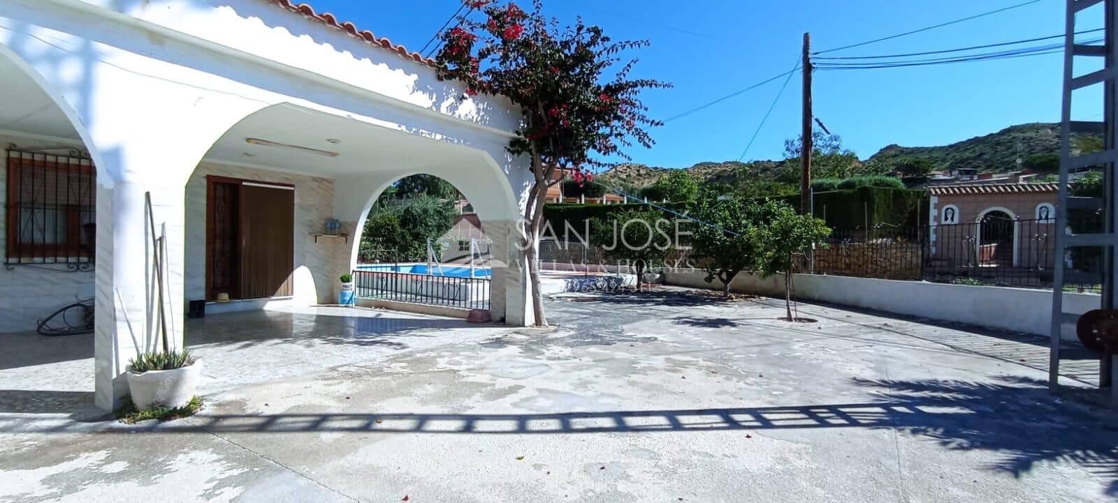 6 soveværelse Villa til salg i Elche / Elx med swimmingpool - € 400.000 (Ref: 7649196)