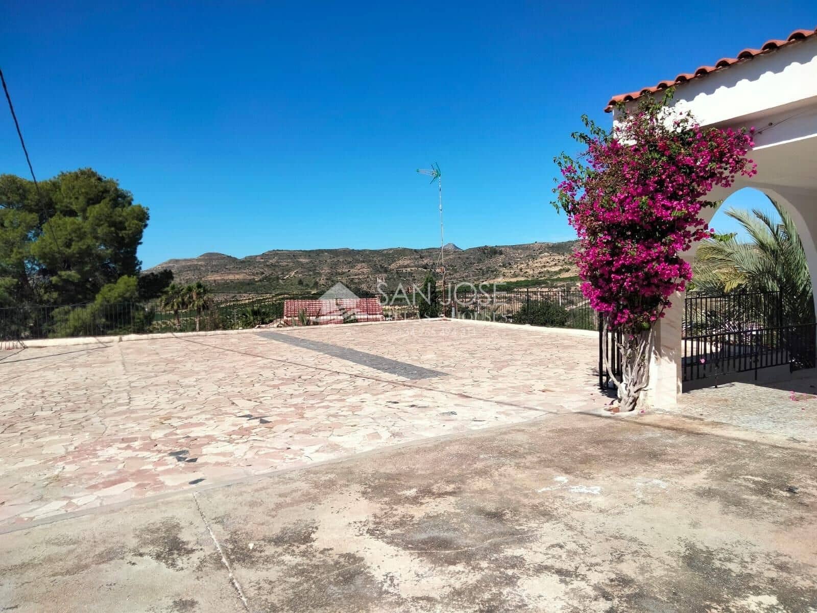 6 soveværelse Villa til salg i Elche / Elx med swimmingpool - € 400.000 (Ref: 7649196)