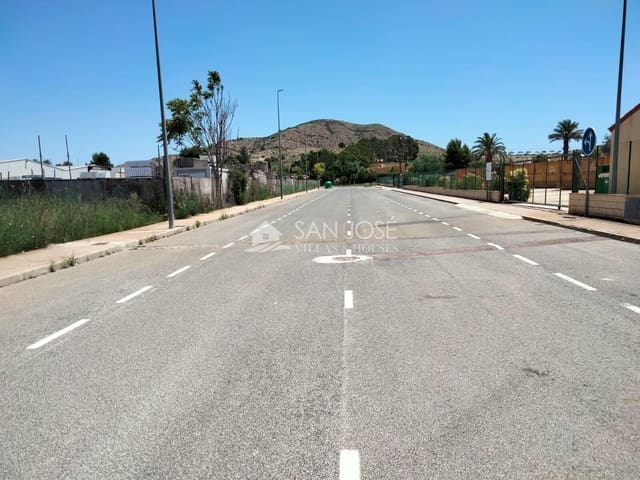 Mark till salu i Hondón de las Nieves - 105 000 € (Ref: 7667070)