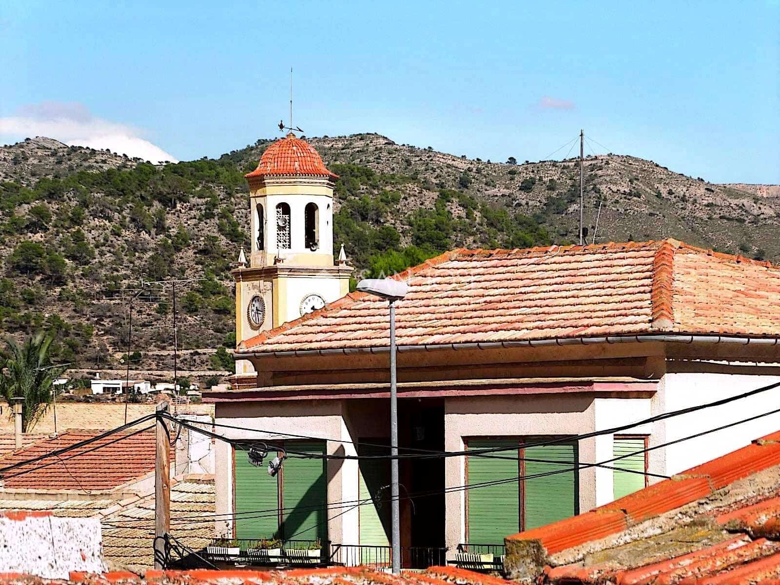 4 sovrum Hus till salu i La Romana med garage - 225 000 € (Ref: 7832955)