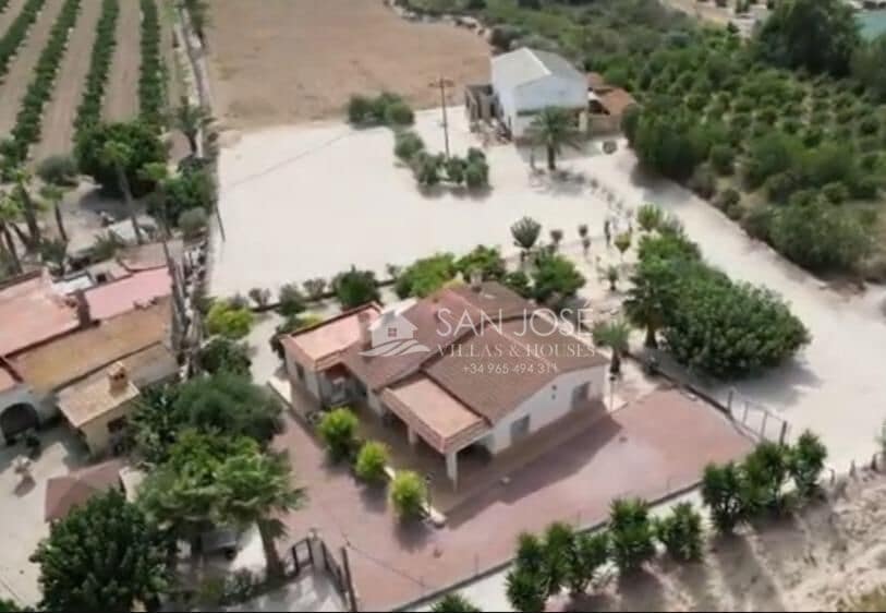 3 soveværelse Finca/Landehus til salg i Crevillente / Crevillent - € 450.000 (Ref: 7832958)