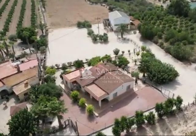 3 bedroom Finca/Country House for sale in Crevillente / Crevillent - € 450,000 (Ref: 7832958)