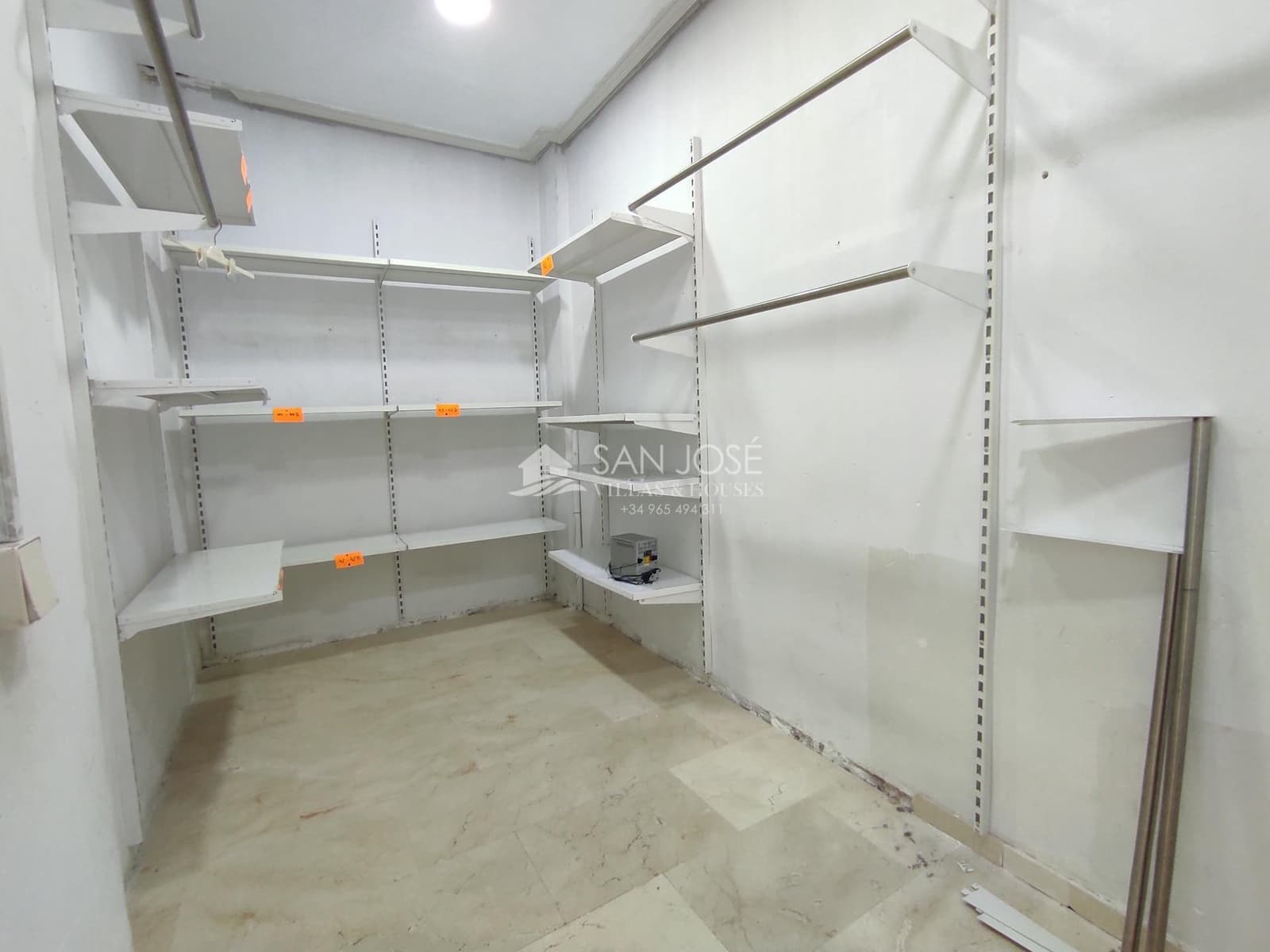 Erhverv til salg i Novelda - € 177.260 (Ref: 7843044)