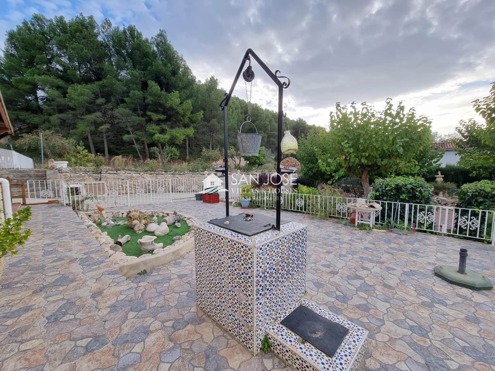 6 soveværelse Villa til salg i Petrel / Petrer med swimmingpool - € 250.000 (Ref: 7862703)