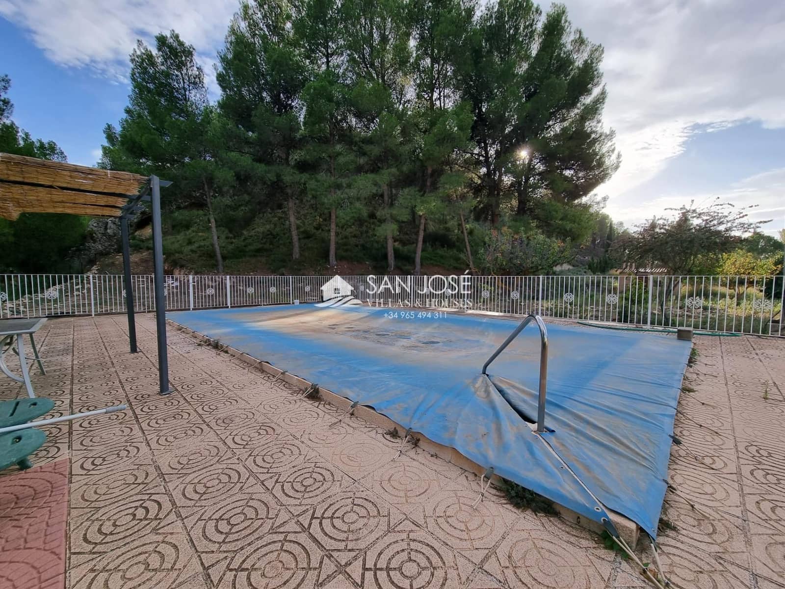 6 soveværelse Villa til salg i Petrel / Petrer med swimmingpool - € 250.000 (Ref: 7862703)