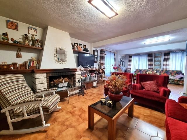 6 Zimmer Villa zu verkaufen in Petrel / Petrer mit Pool - 250.000 € (Ref: 7862703)