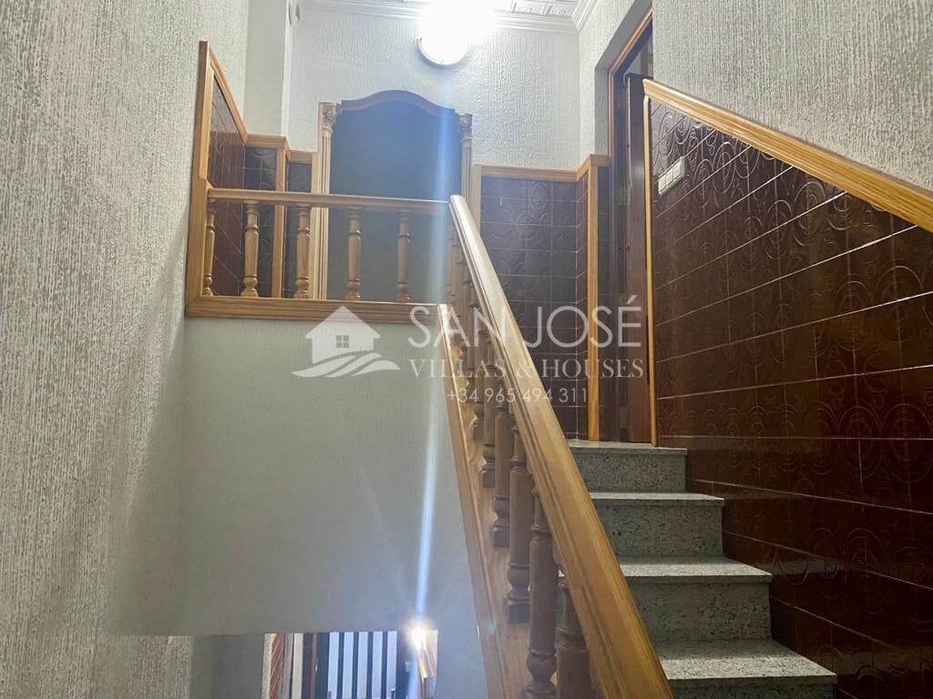 4 sypialnia Dom na sprzedaż w San Vicente / Sant Vicent del Raspeig z garażem - 449 995 € (Ref: 7970603)