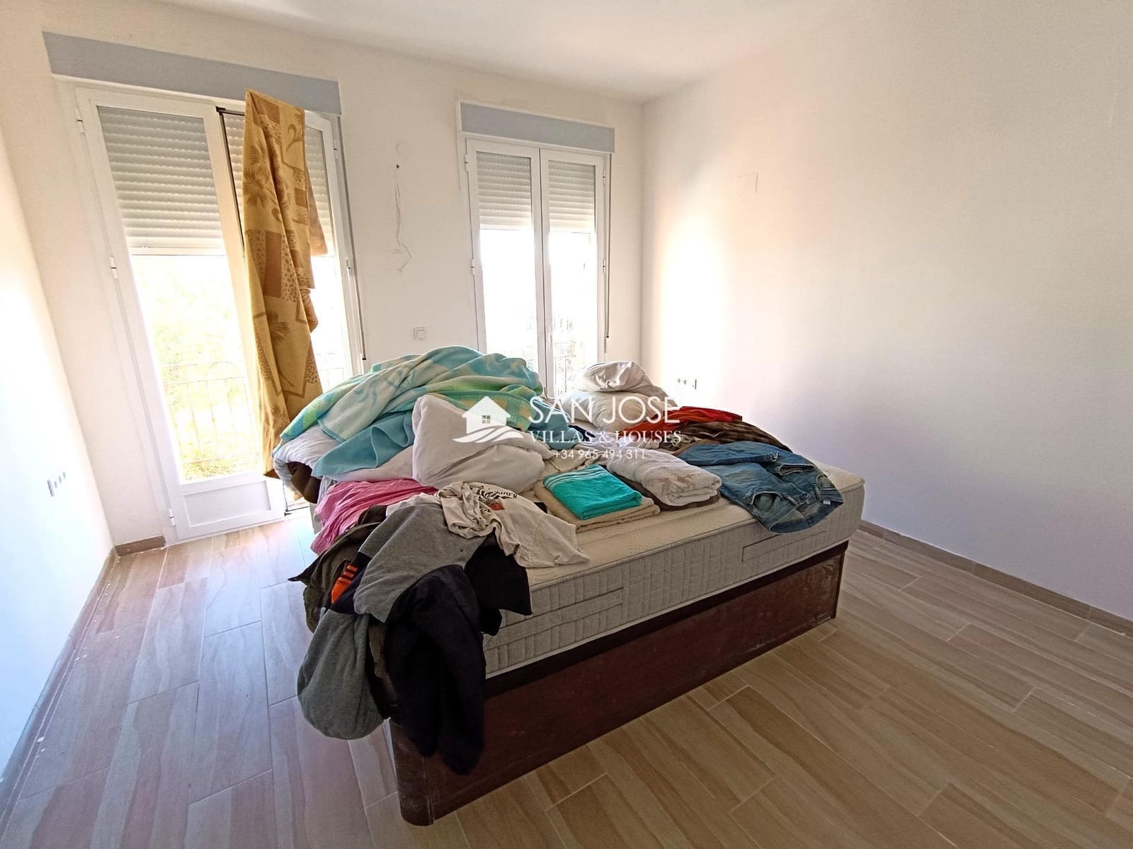 3 soveværelse Byhus til salg i Novelda - € 130.000 (Ref: 8051449)