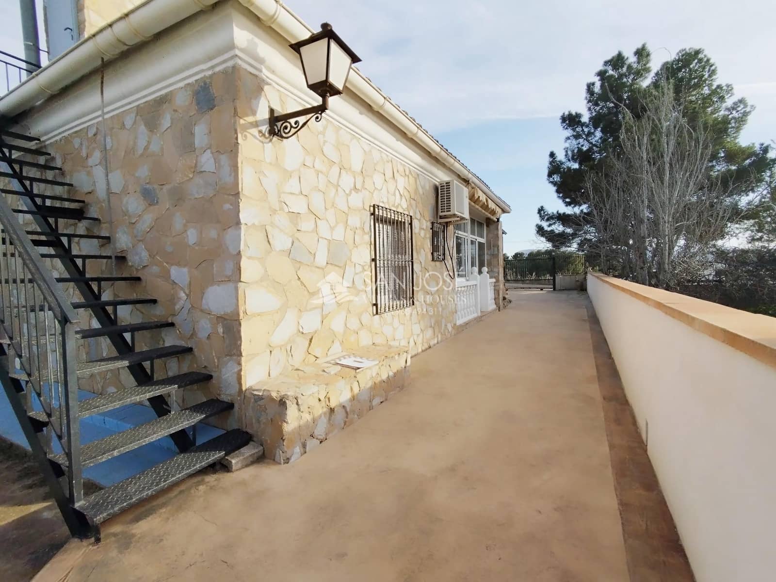 3 bedroom Villa for sale in La Romana with pool - € 360,000 (Ref: 8068916)