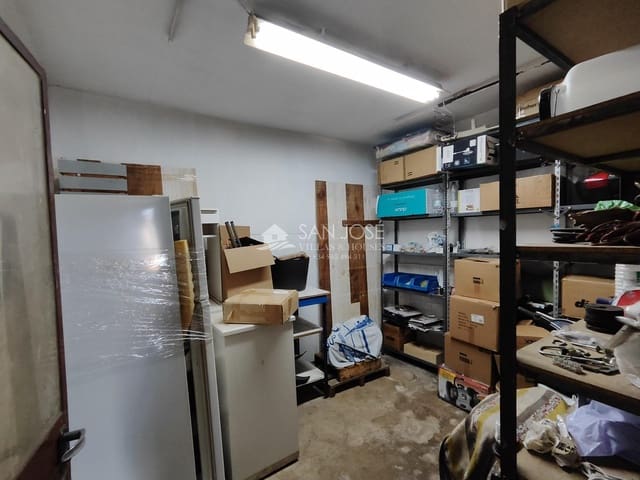 Business for sale in Hondón de las Nieves - € 160,000 (Ref: 8102597)