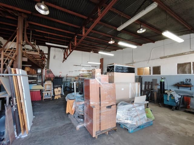 Business for sale in Hondón de las Nieves - € 160,000 (Ref: 8102597)