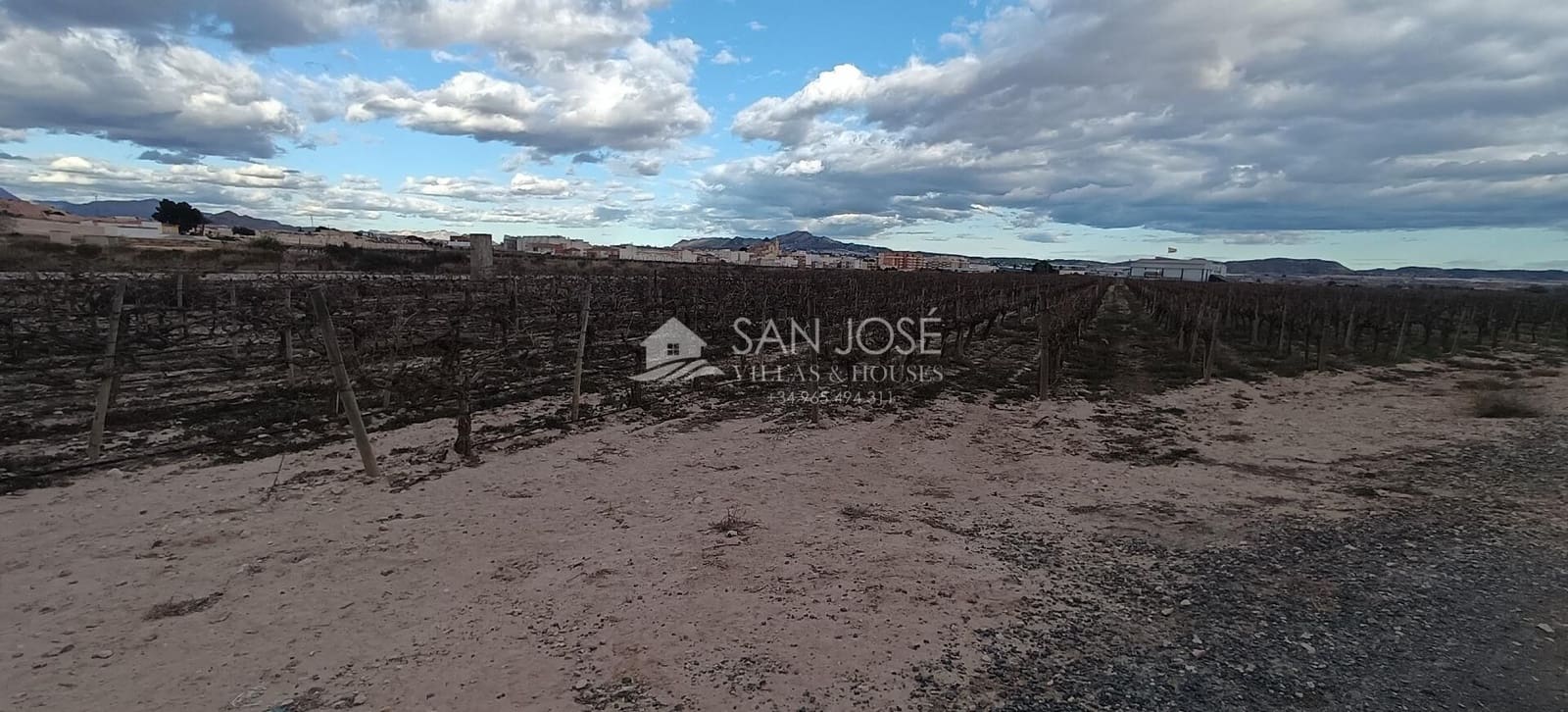 Terre non Aménagée à vendre à Monforte del Cid - 64 840 € (Ref: 8135758)