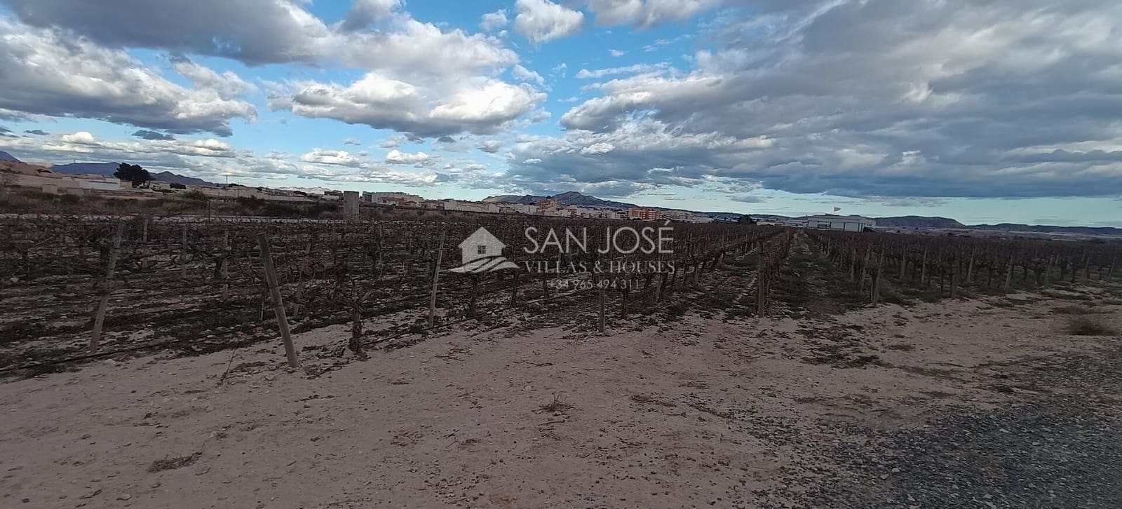 Terre non Aménagée à vendre à Monforte del Cid - 64 840 € (Ref: 8135758)