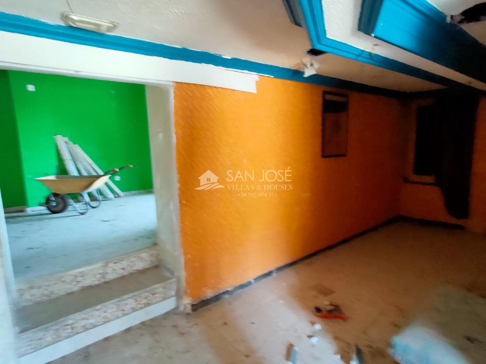 6 soveværelse Finca/Landehus til salg i Aspe - € 120.000 (Ref: 8183964)