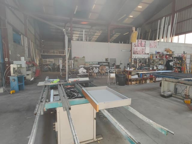 Entreprise à vendre à Aspe - 487 060 € (Ref: 8307105)