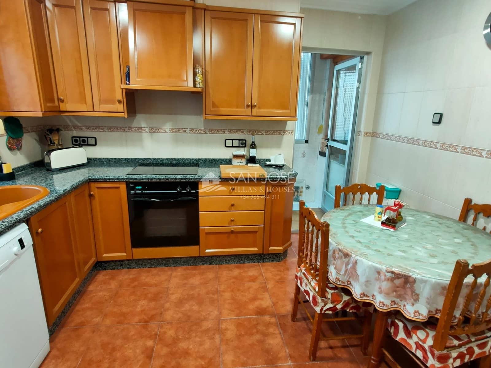 6 soverom Leilighet til salgs i Aspe med garasje - € 466 335 (Ref: 8308432)