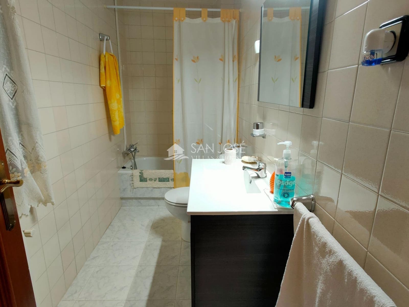 6 soverom Leilighet til salgs i Aspe med garasje - € 466 335 (Ref: 8308432)