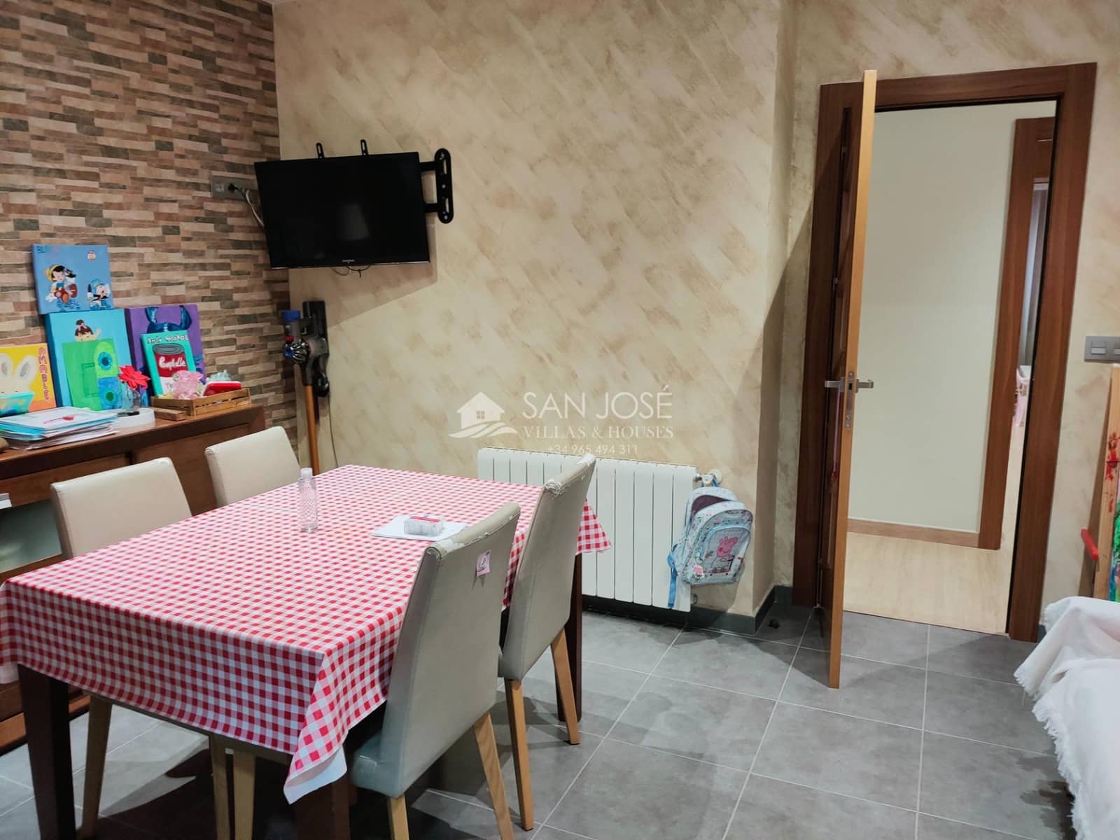 6 soverom Leilighet til salgs i Aspe med garasje - € 466 335 (Ref: 8308432)