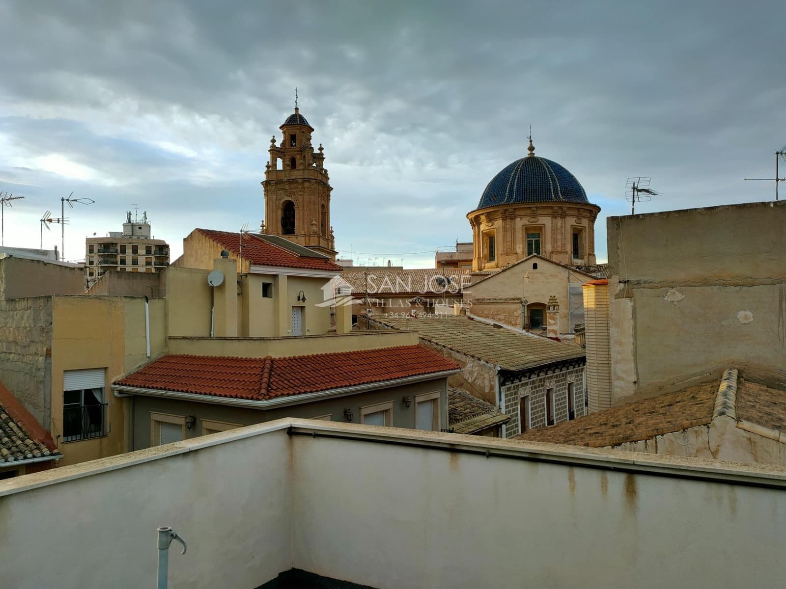 6 soverom Leilighet til salgs i Aspe med garasje - € 466 335 (Ref: 8308432)