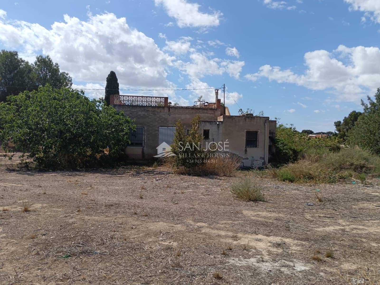 5 bedroom Villa for sale in Aspe with garage € 247,260 (Ref 8327677)