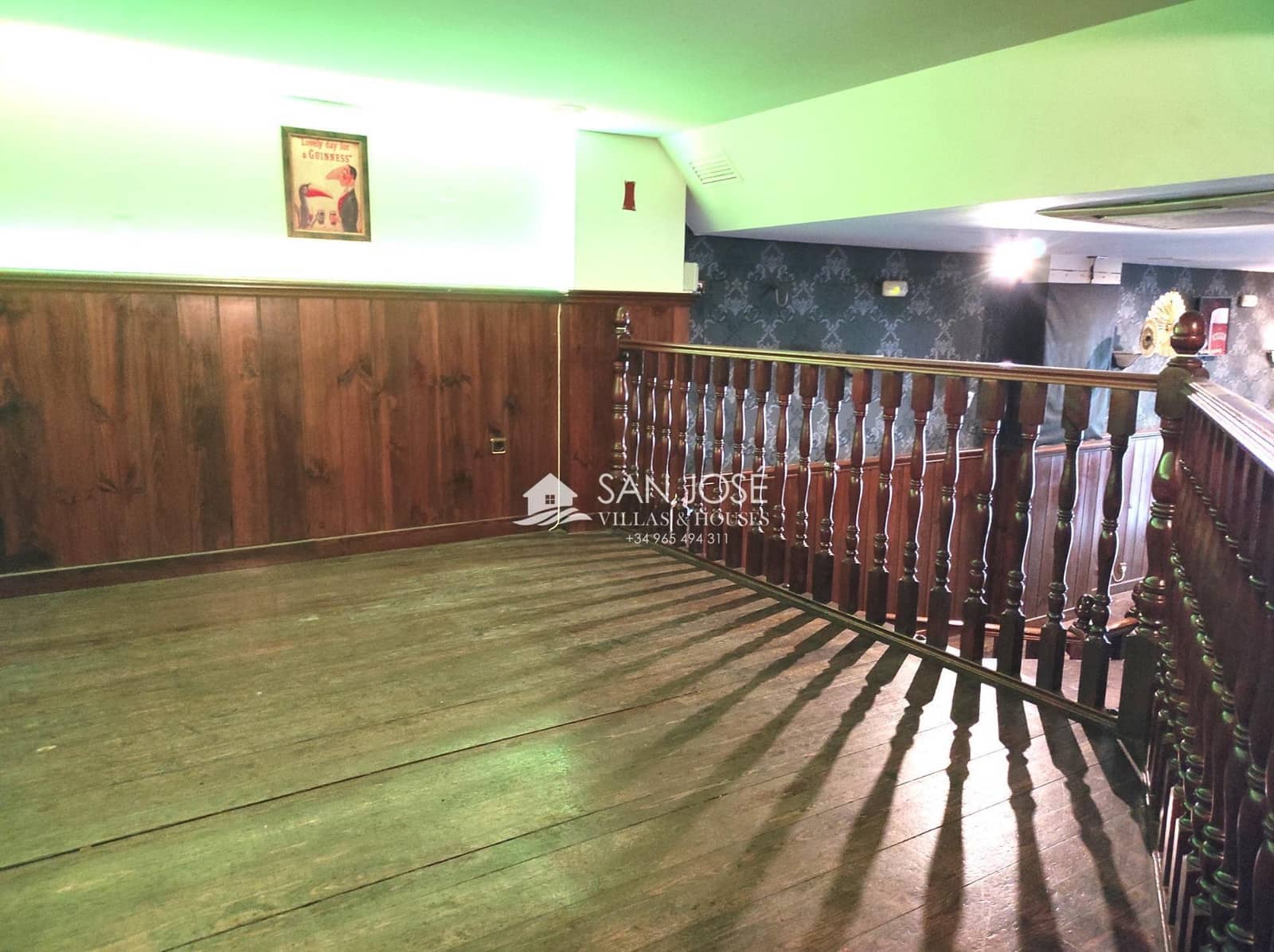 Commercial for rent in Novelda - € 650 (Ref: 8331830)