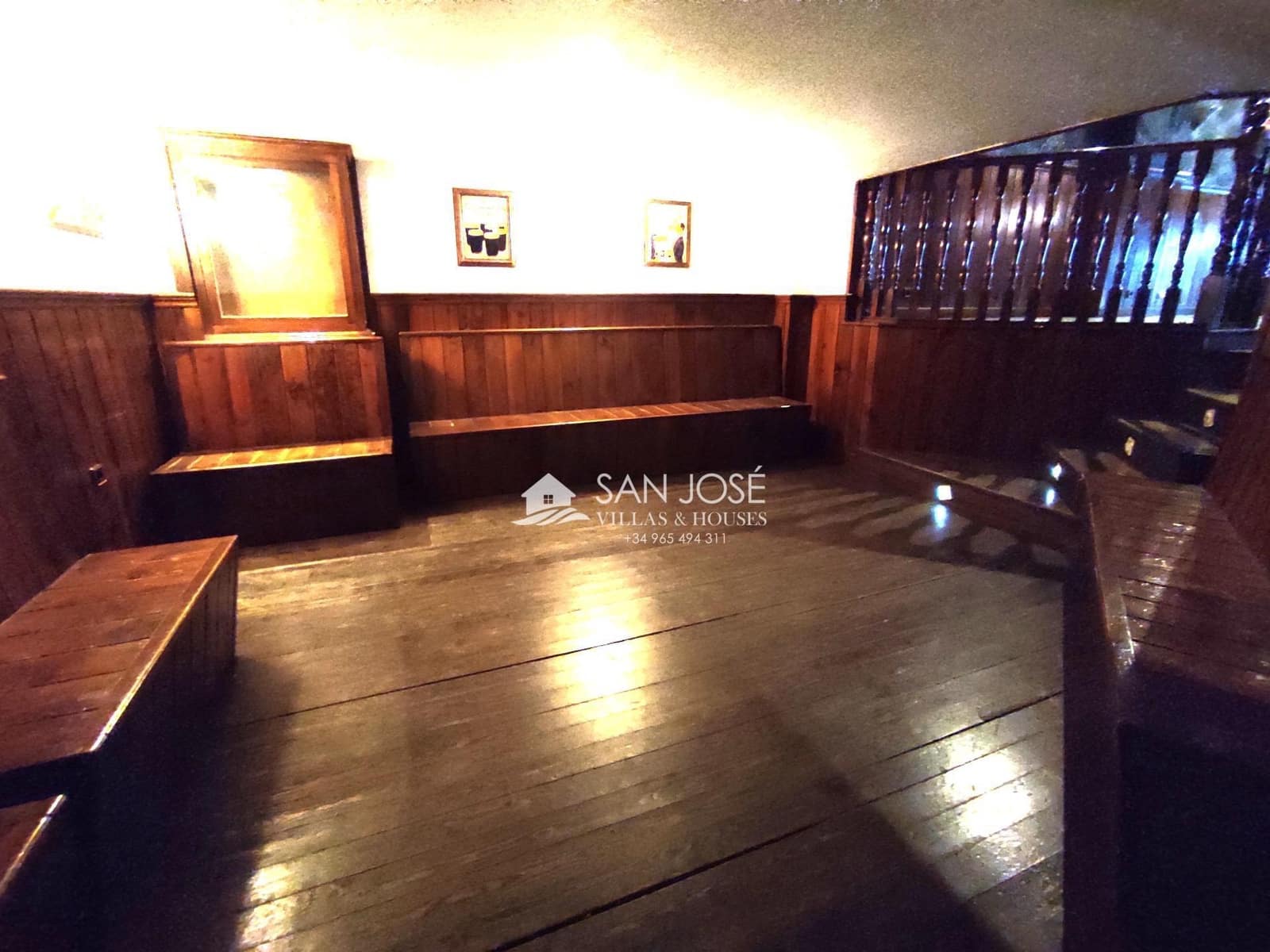 Commercial for rent in Novelda - € 650 (Ref: 8331830)