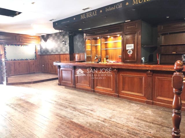 Commerciale da affittare in Novelda - 650 € (Rif: 8331830)