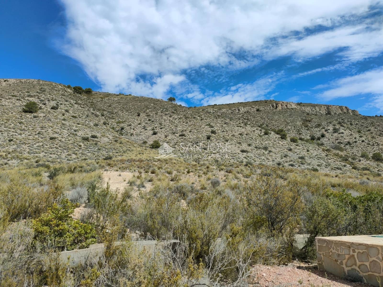 Ubebygd land til salgs i Hondon de las Nieves - € 34 509 (Ref: 8354304)