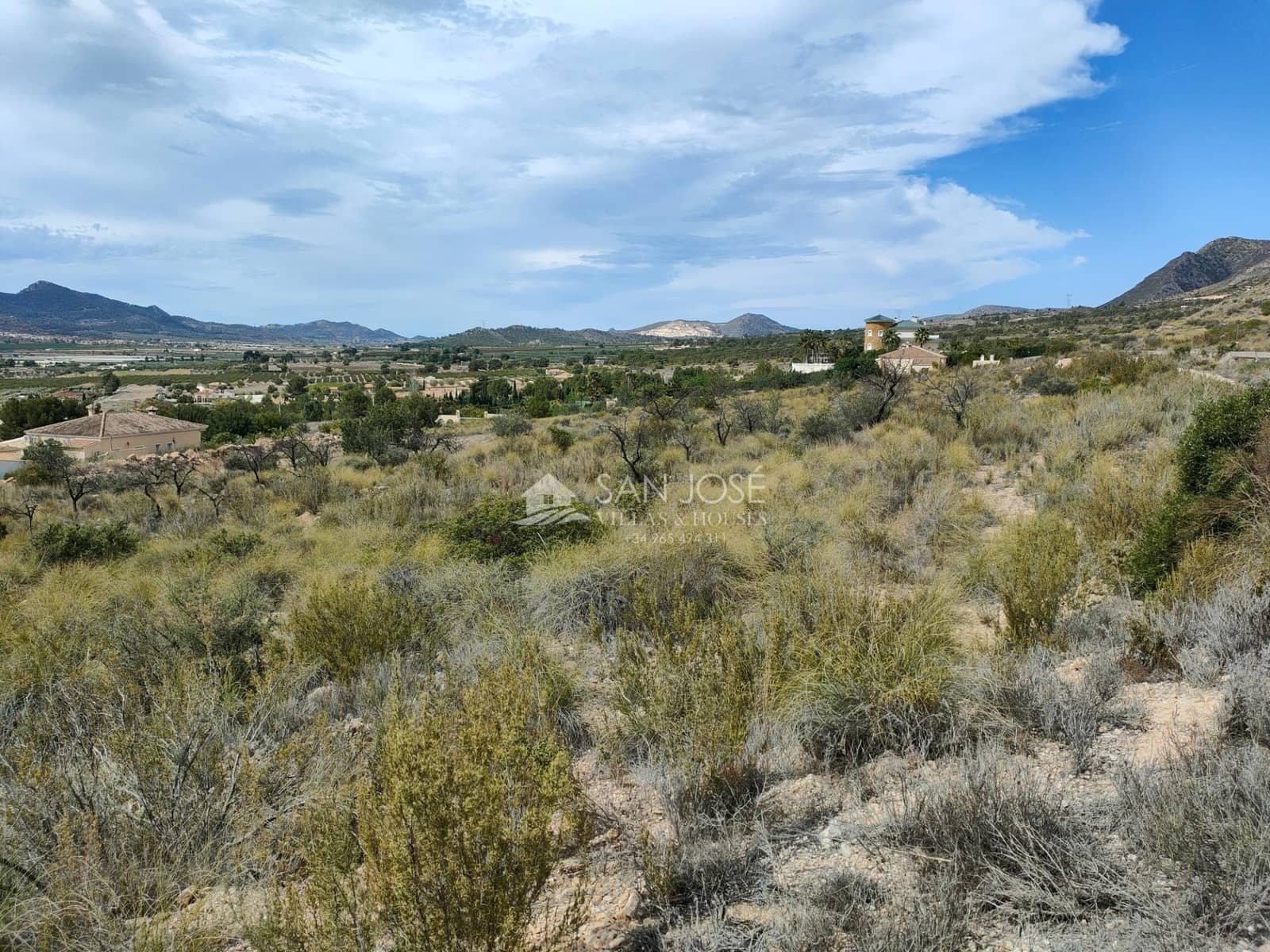 Ubebygd land til salgs i Hondon de las Nieves - € 34 509 (Ref: 8354304)