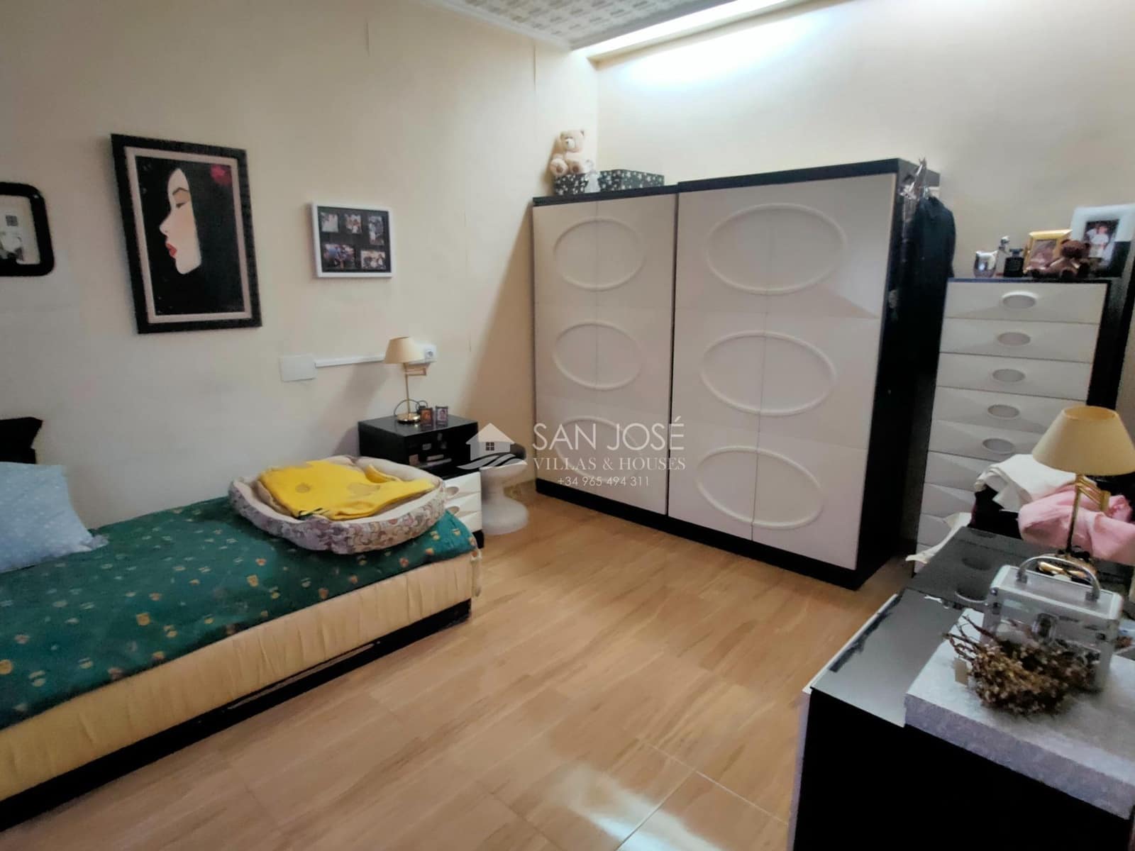 3 bedroom Flat for sale in Elda - € 125,000 (Ref: 8363016)