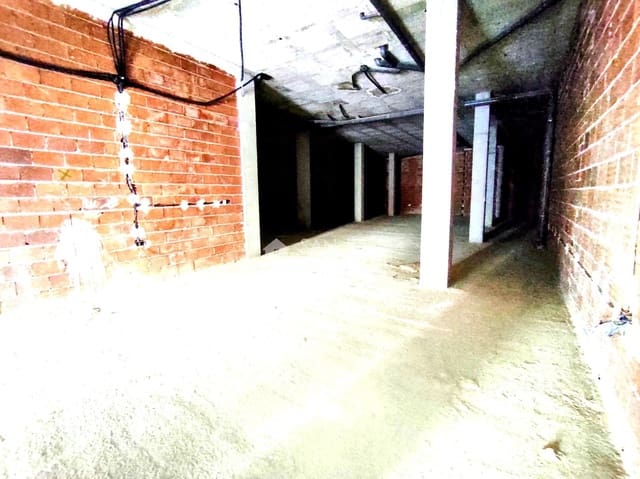 Commercieel te koop in Novelda - € 100.000 (Ref: 8366113)