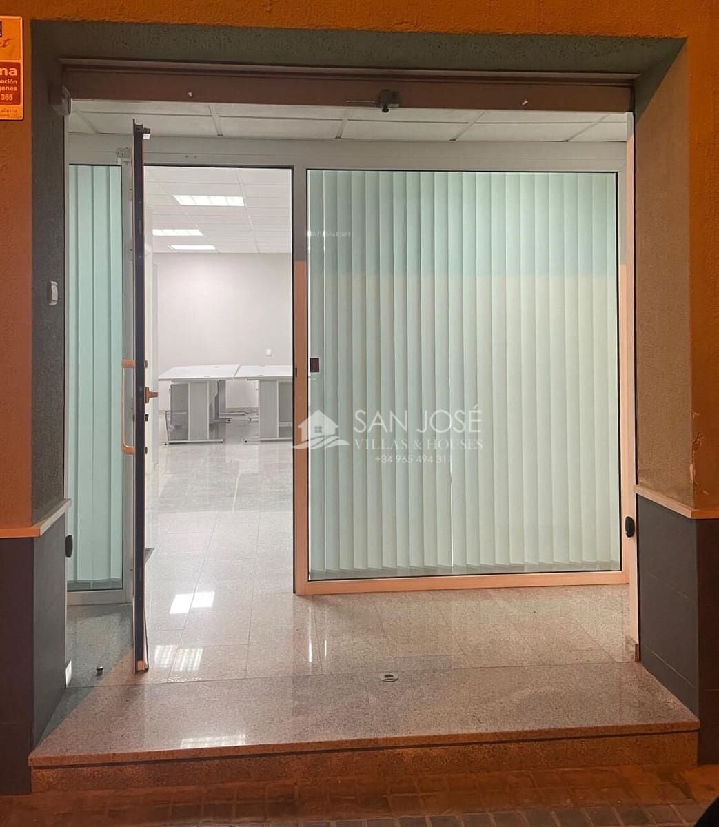 Erhverv til leje i Novelda - € 380 (Ref: 8373535)