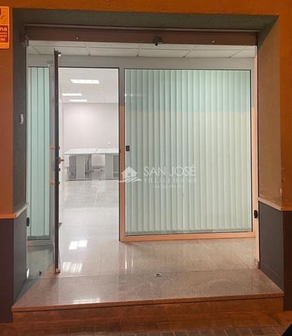 Commerciale da affittare in Novelda - 380 € (Rif: 8373535)