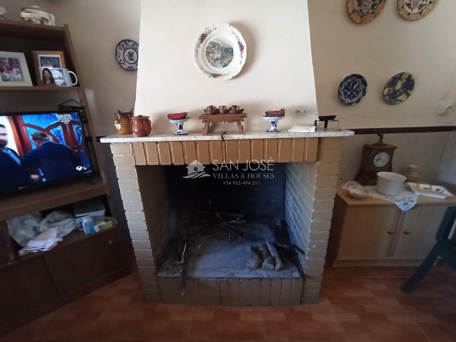 9 slaapkamer Finca/Landhuis te koop in El Canton - € 265.000 (Ref: 8373537)