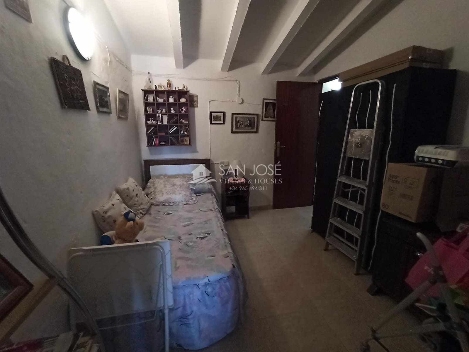 9 slaapkamer Finca/Landhuis te koop in El Canton - € 265.000 (Ref: 8373537)