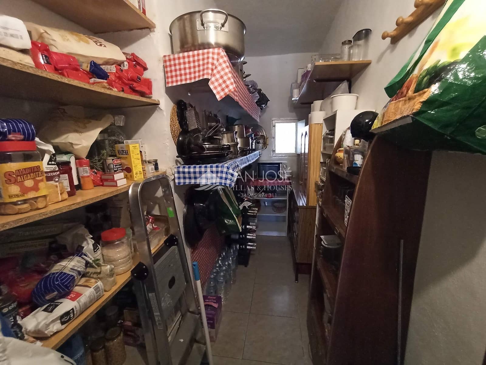 9 slaapkamer Finca/Landhuis te koop in El Canton - € 265.000 (Ref: 8373537)