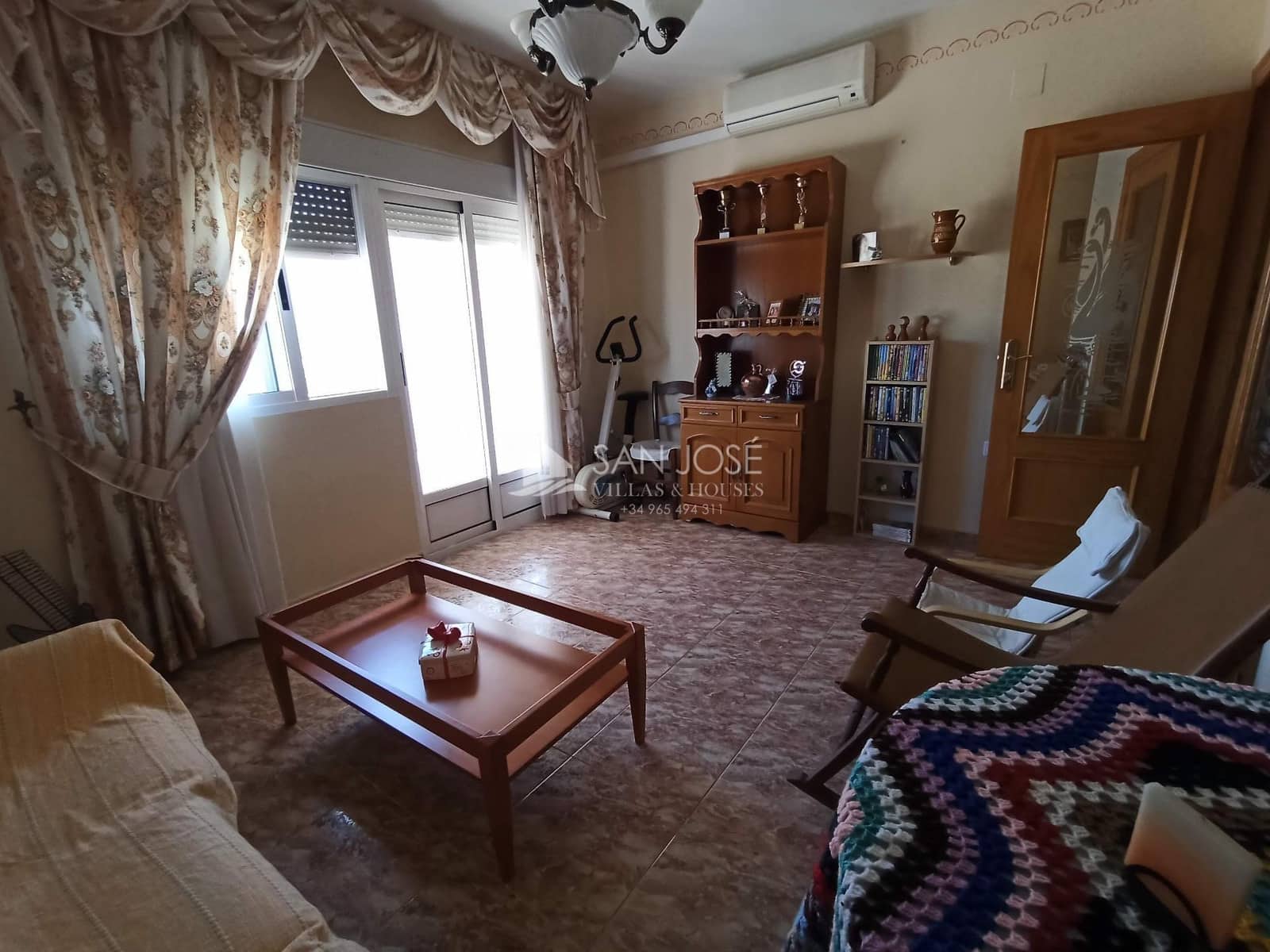 9 slaapkamer Finca/Landhuis te koop in El Canton - € 265.000 (Ref: 8373537)