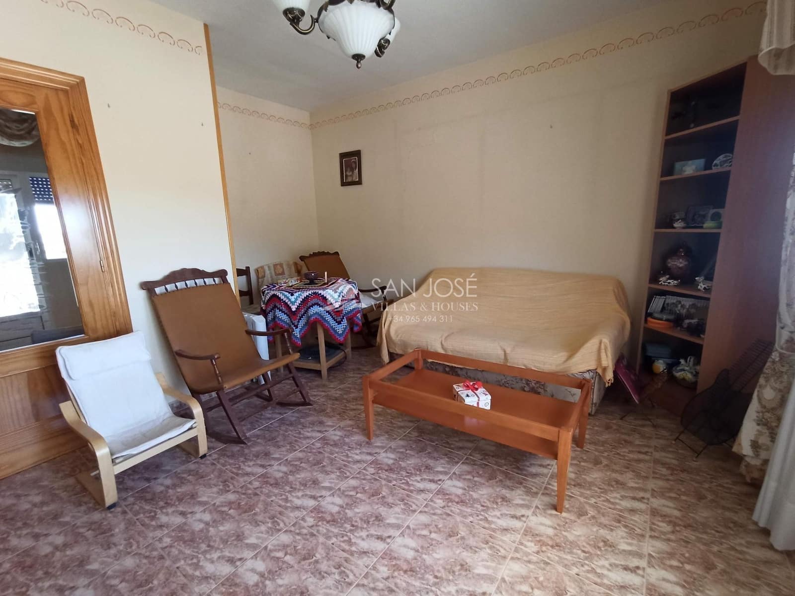 9 slaapkamer Finca/Landhuis te koop in El Canton - € 265.000 (Ref: 8373537)