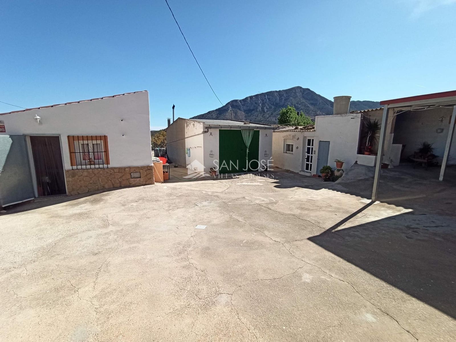 9 slaapkamer Finca/Landhuis te koop in El Canton - € 265.000 (Ref: 8373537)