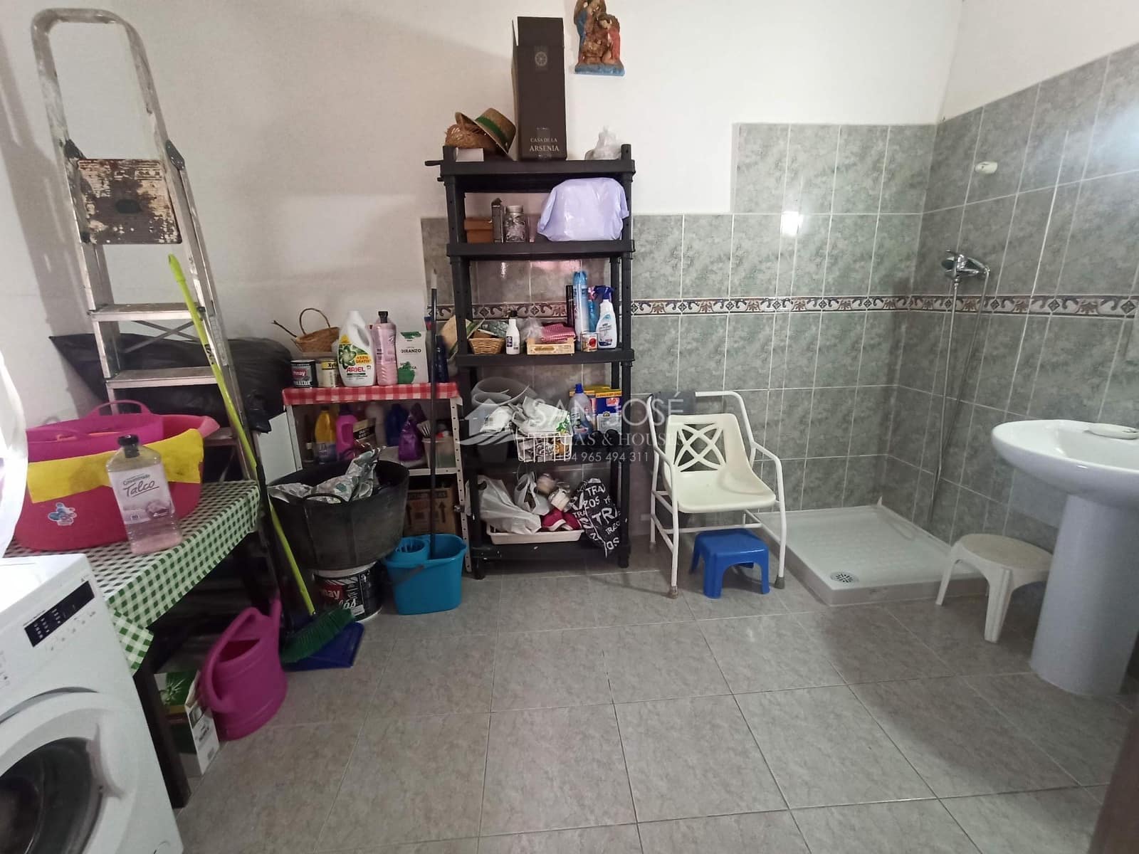 9 slaapkamer Finca/Landhuis te koop in El Canton - € 265.000 (Ref: 8373537)