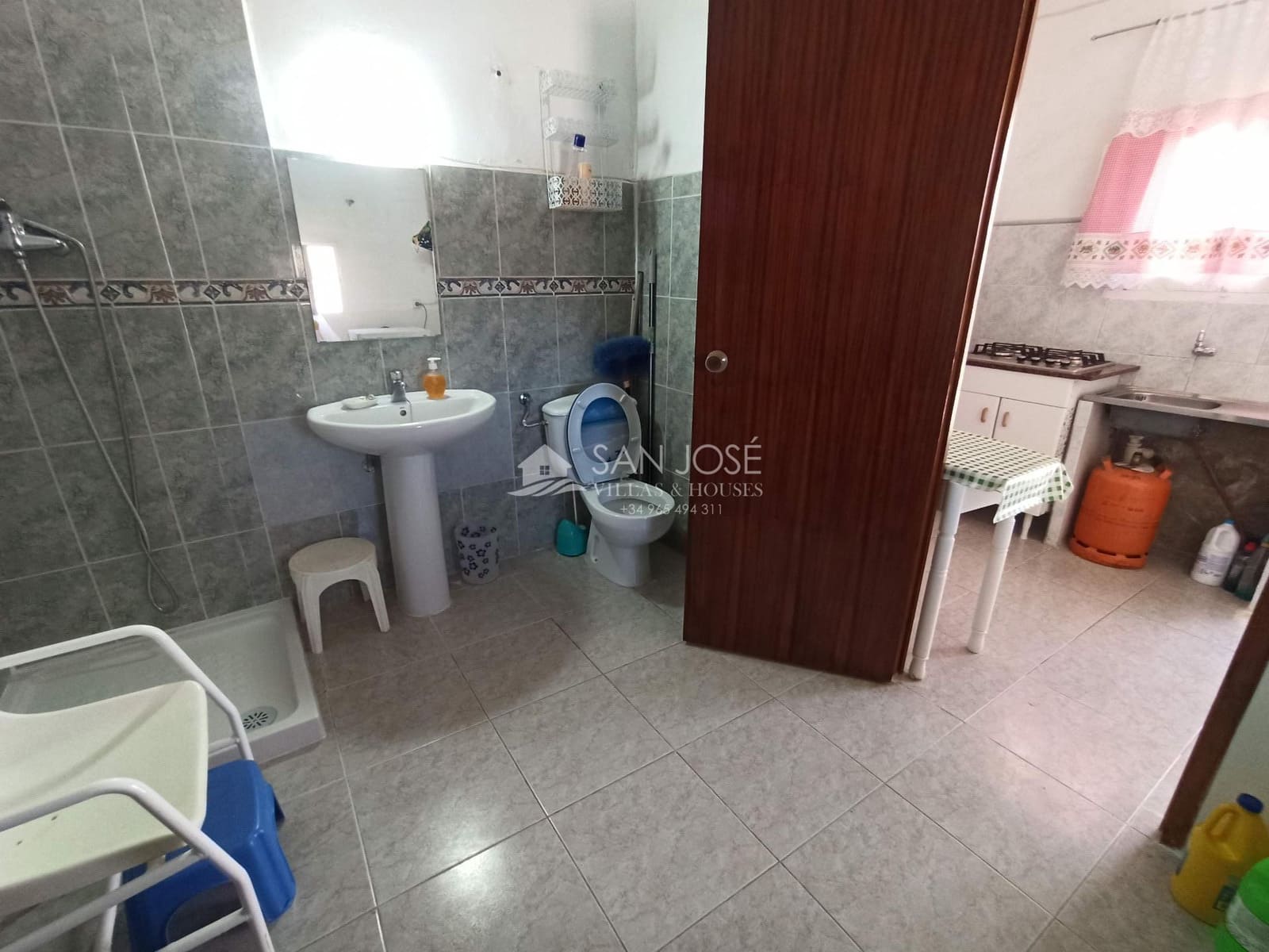 9 slaapkamer Finca/Landhuis te koop in El Canton - € 265.000 (Ref: 8373537)