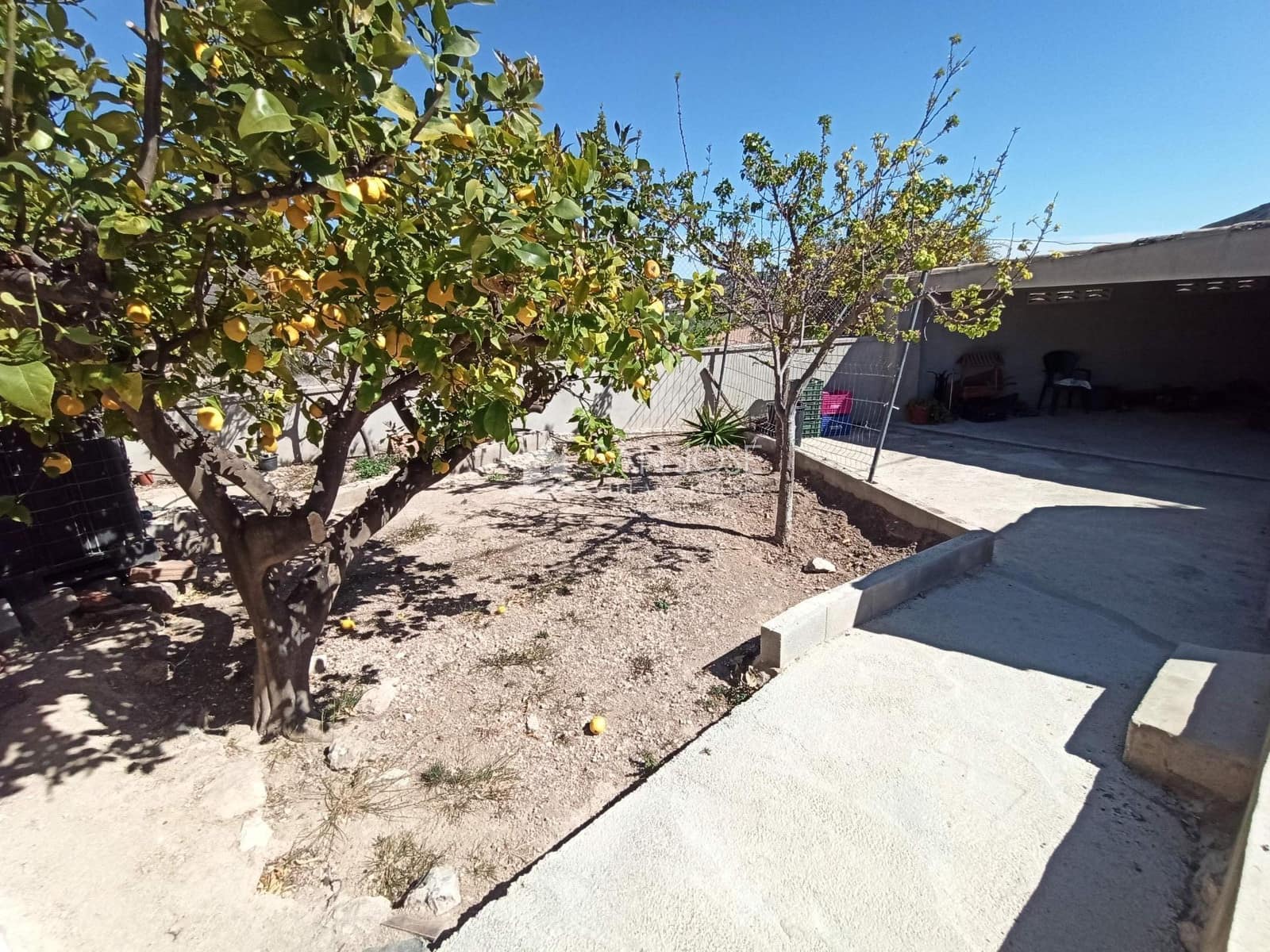 9 slaapkamer Finca/Landhuis te koop in El Canton - € 265.000 (Ref: 8373537)