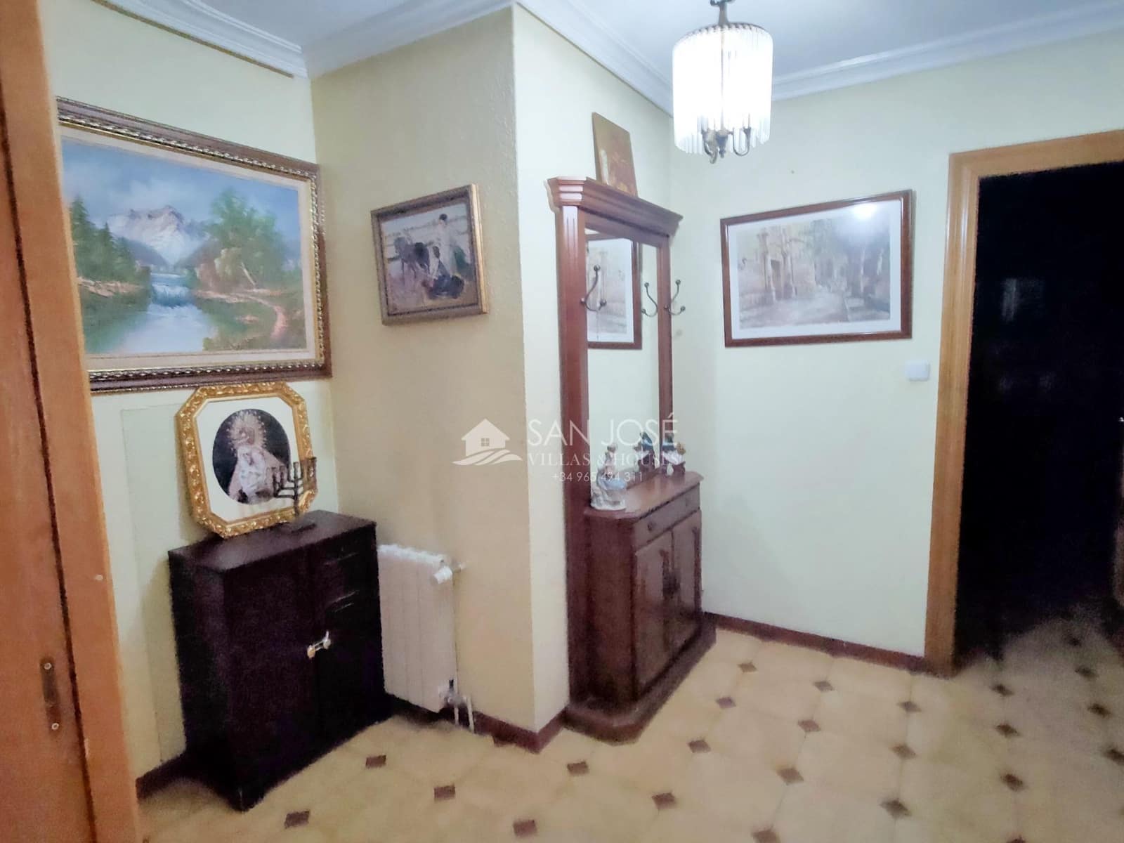 4 soverom Leilighet til salgs i Aspe med garasje - € 136 050 (Ref: 8392344)