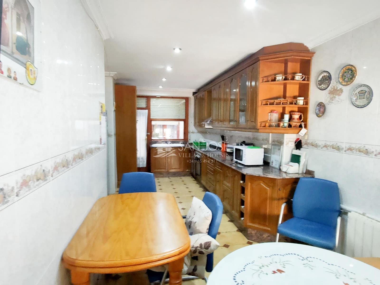 4 soverom Leilighet til salgs i Aspe med garasje - € 136 050 (Ref: 8392344)