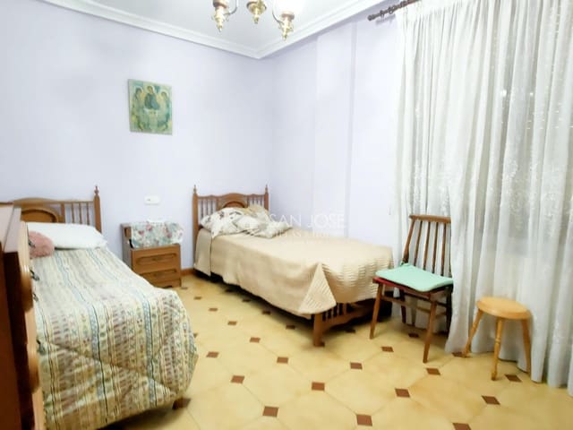 4 soverom Leilighet til salgs i Aspe med garasje - € 136 050 (Ref: 8392344)