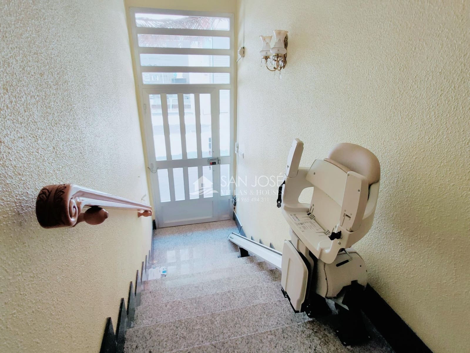 4 soverom Leilighet til salgs i Aspe med garasje - € 136 050 (Ref: 8392344)