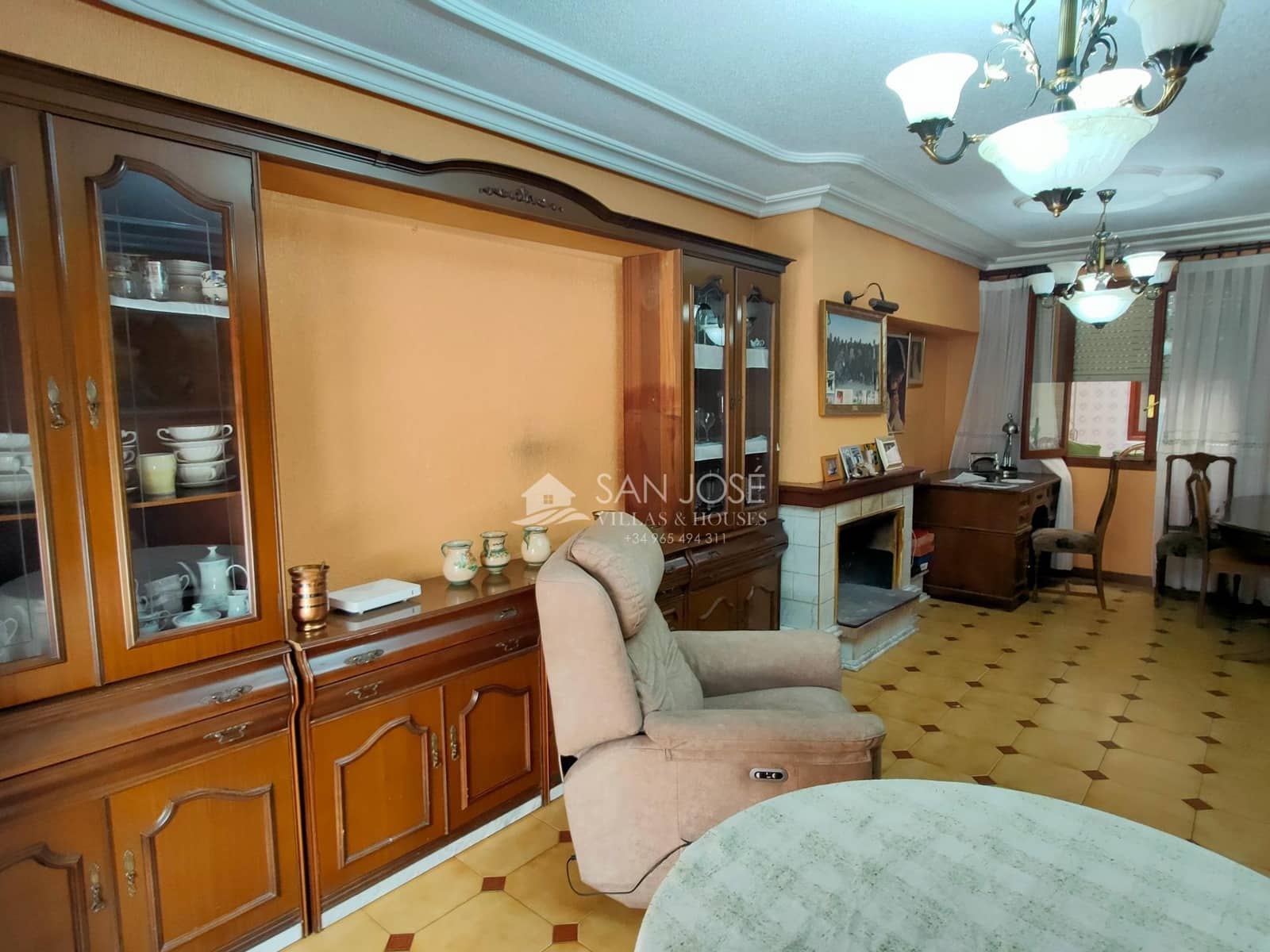 4 soverom Leilighet til salgs i Aspe med garasje - € 136 050 (Ref: 8392344)