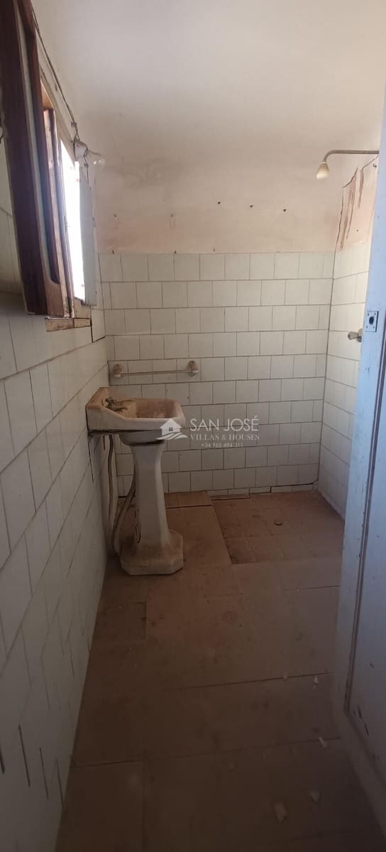 6 quarto Casa em Banda para venda em Novelda - 66 050 € (Ref: 8415405)